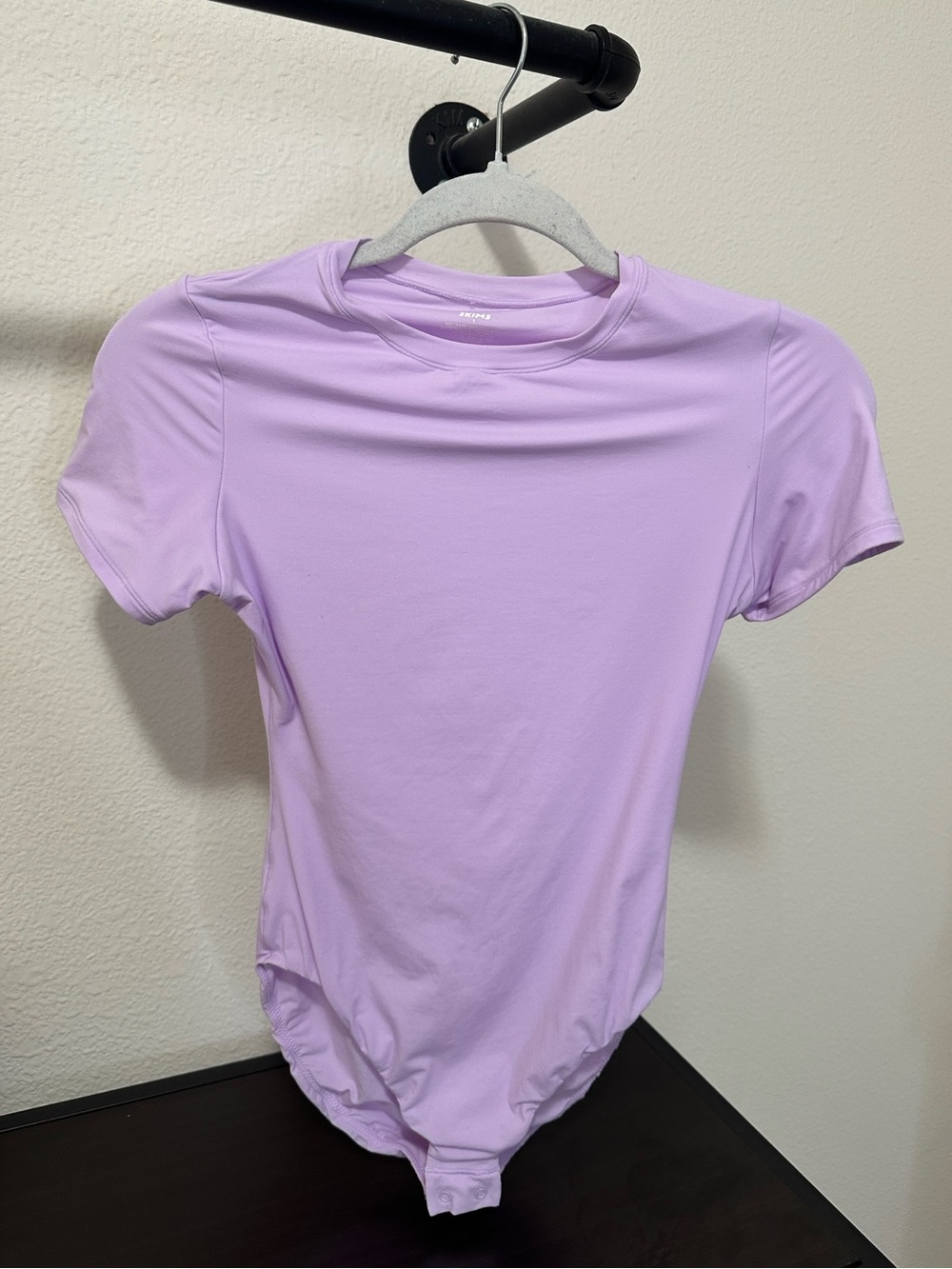 SKIMS Fits Everybody Lavender Short-Sleeve Bodysuit